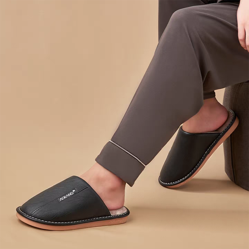 Men's & Women's PU Leather Fluffy Slippers, Thick Soft Warm Anti Slip Cozy Fuzzy Slides